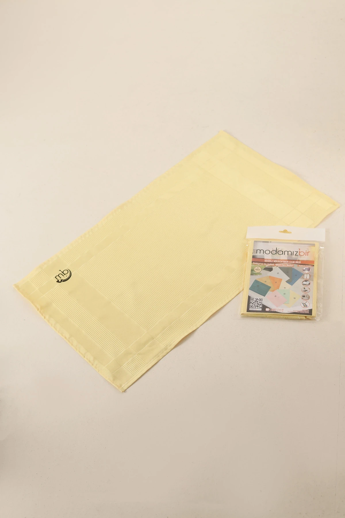 Modamızbir Mikrofiber İz Bırakmayan Silme Kurulama Sarı Sihirli Cam Bezi (42x64) 230046