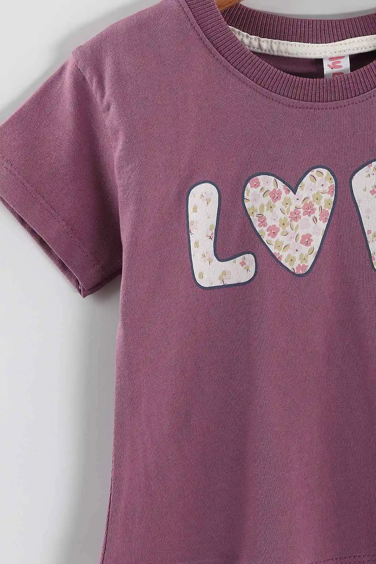 Mor (1-5 Yaş) Love Baskılı  Çiçekli Şortlu Kız Çocuk Yazlık Takım 439229