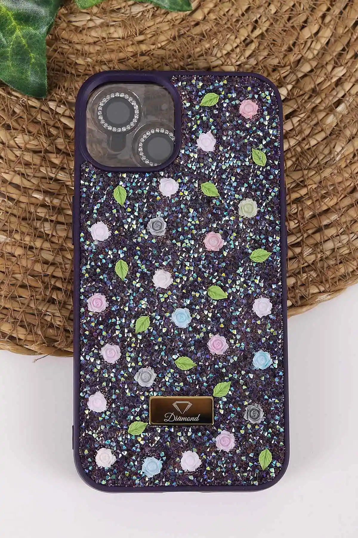 Mor TeknoCase İPhone 13 Uyumlu Rose Diamond Case Serisi Gül Desenli Lens Hediyeli Sert Silikon Telefon Kılıfı 450124
