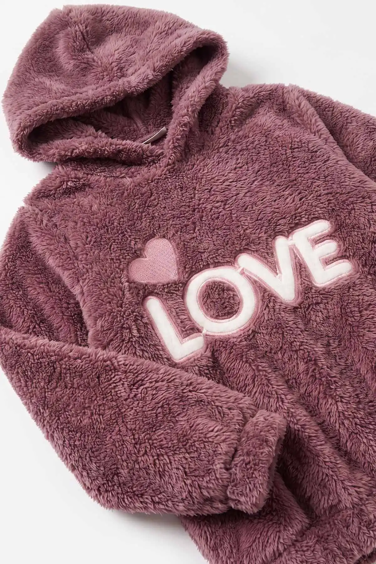 Mürdüm (2-7 Yaş) Love Nakışlı Kapüşonlu Peluş Kız Çocuk Kışlık Takım 483211