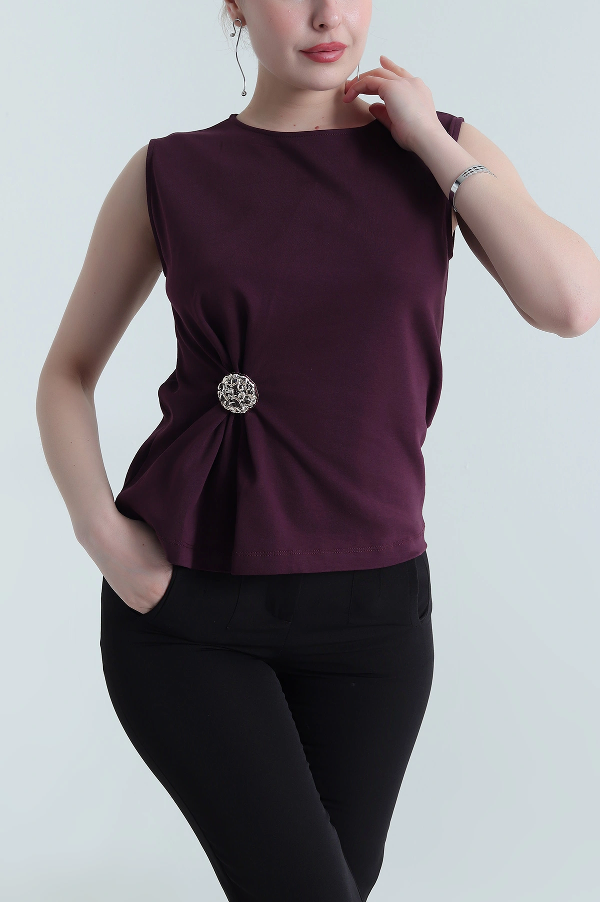 Mürdüm Tokalı Kolsuz Kadın Bluz 455131