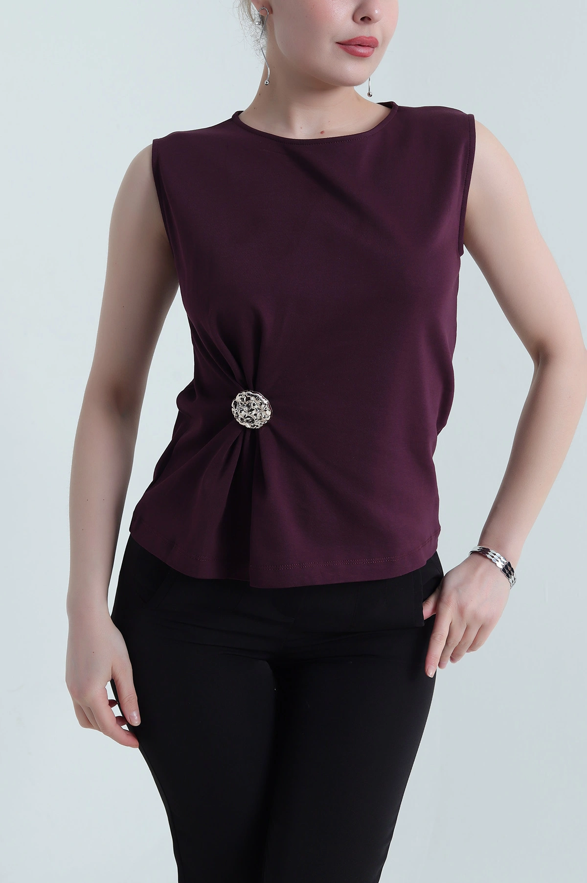 Mürdüm Tokalı Kolsuz Kadın Bluz 455131