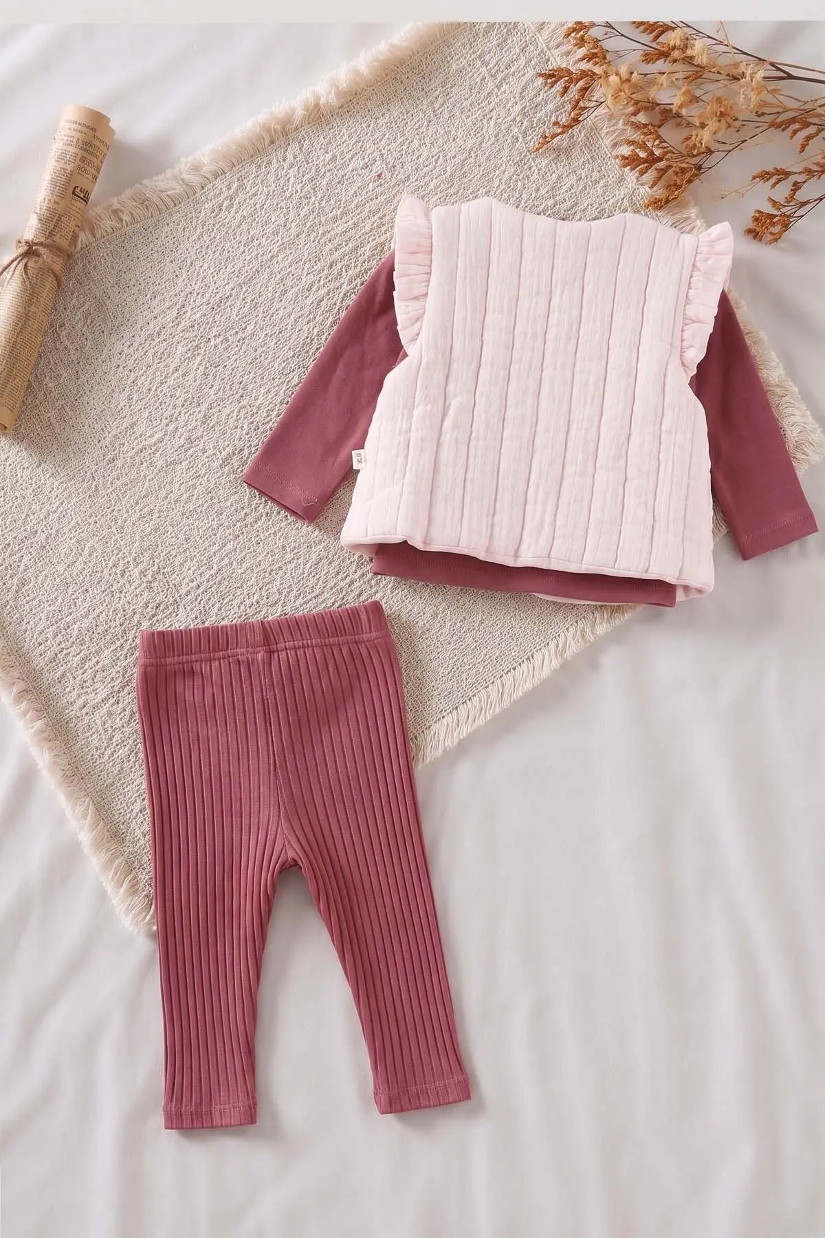 Pembe (0-12 Ay) Fitilli Taytlı Yeleği Çiçek Nakışlı Kız Bebek 3'lü Takım 473366