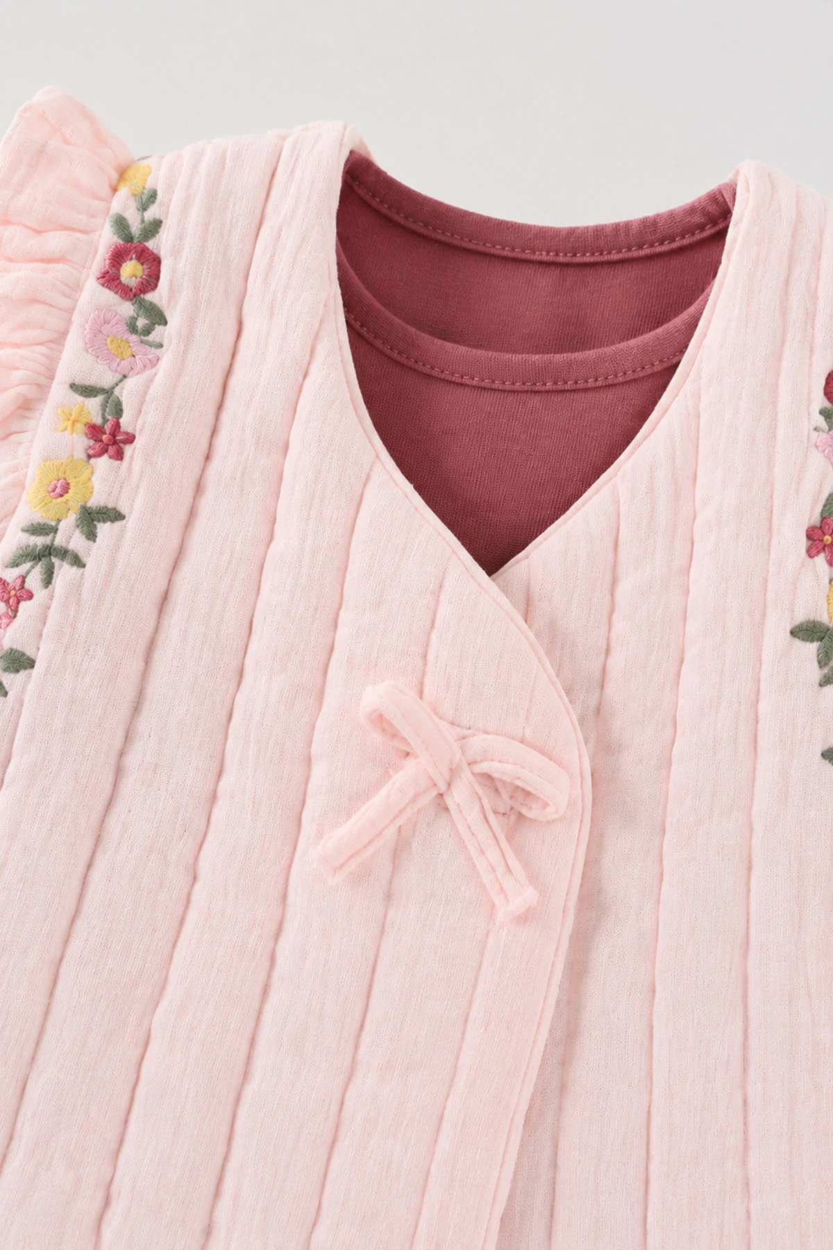 Pembe (0-12 Ay) Fitilli Taytlı Yeleği Çiçek Nakışlı Kız Bebek 3'lü Takım 473366