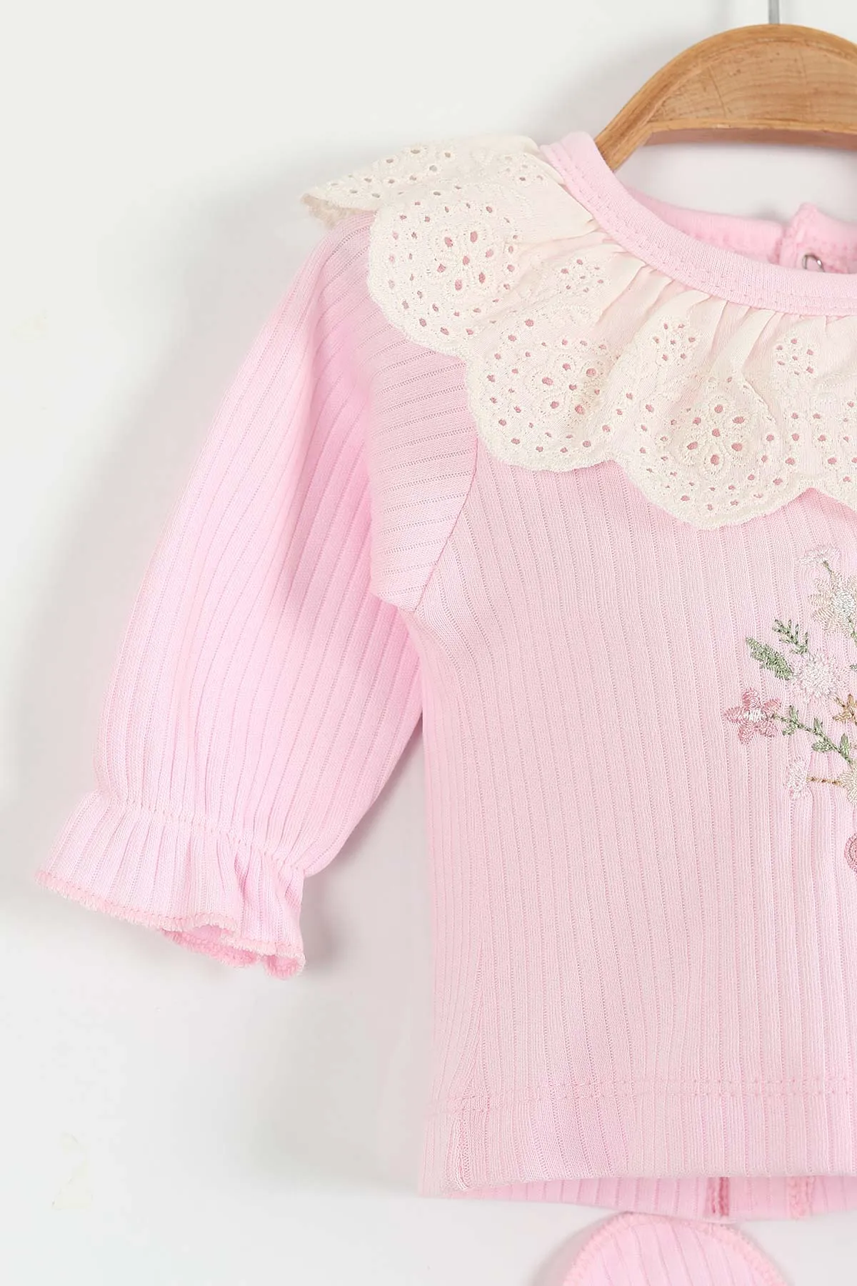 Pembe (0-3 Ay) Çiçek Buketi Nakışlı Brode Yaka Yenidoğan 5'li Kız Bebek Zıbın Seti 425670