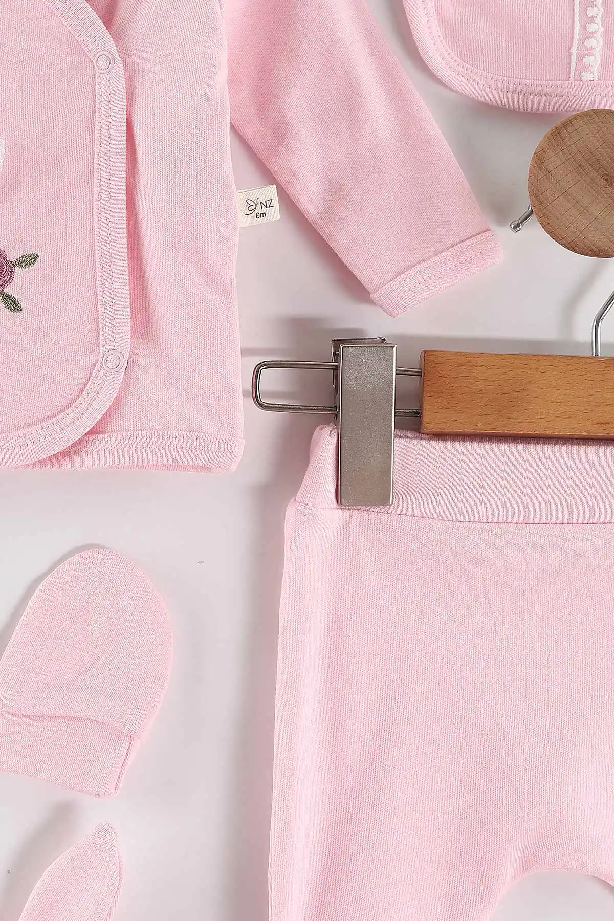 Pembe (0-3 Ay) Fiyonklu Tavşan Nakışlı  Patikli 5'li Kız Bebek Takım 462974