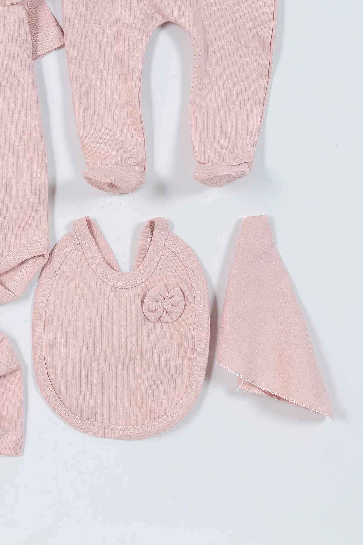 Pembe (0-3 Ay) Süslü Fiyonklu Ayı Nakışlı  Yenidoğan Kız Bebek 10'lu Zıbın ve Hastane Çıkış Setleri 428211