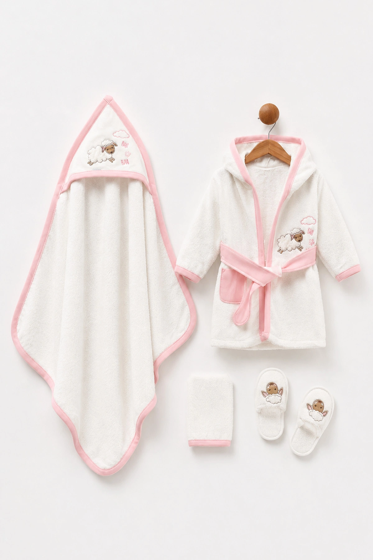 Pembe (0-6 Ay)  4 Parça Kuzu Nakışlı   Kız Bebek Kutulu  Bornoz Seti 476648