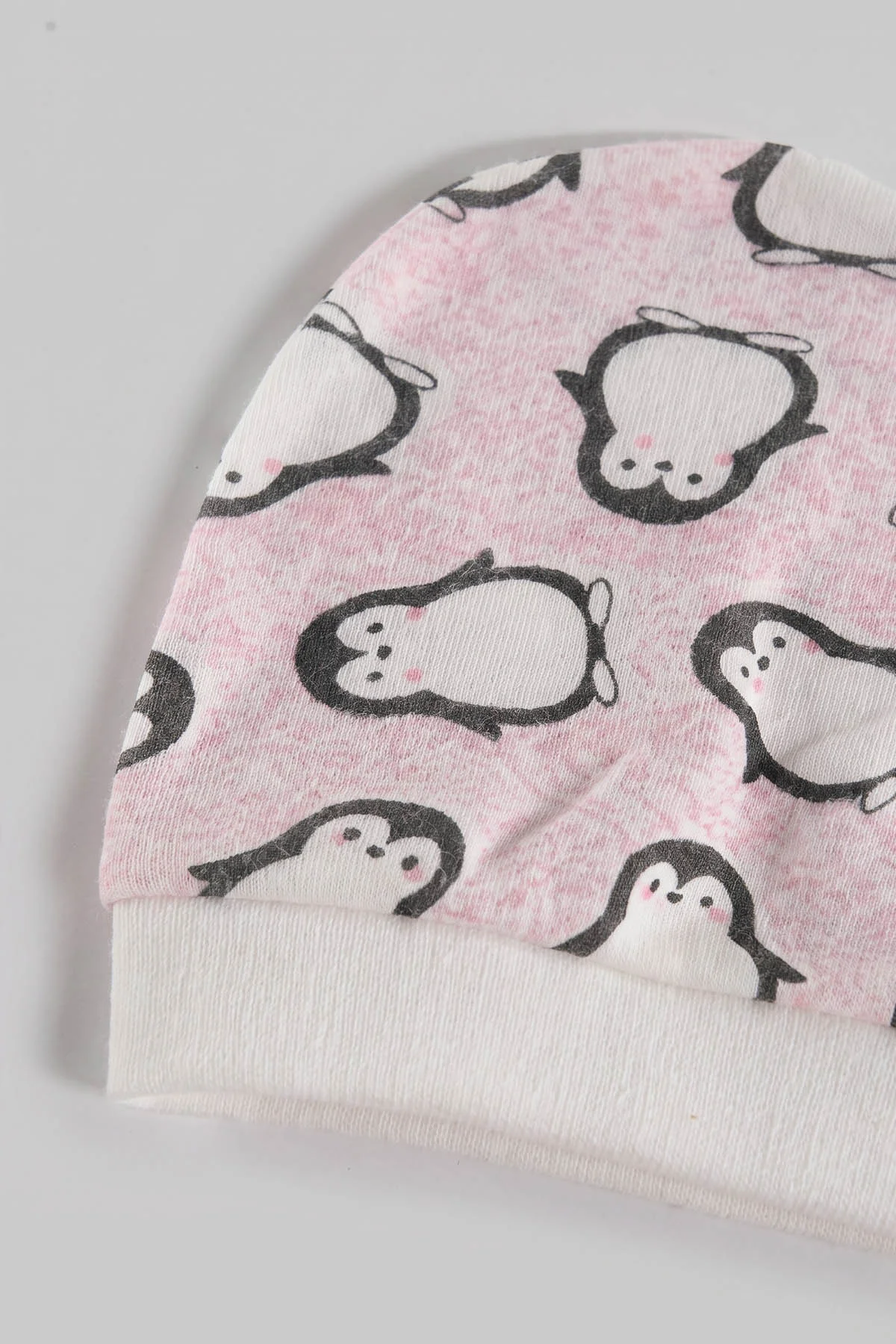 Pembe (0-6 Ay) Penguen Baskılı Patikli Şapkalı Bebek Zıbın Seti 477326
