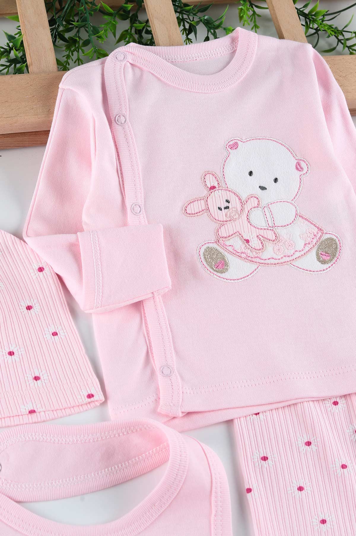 Pembe (0-6 Ay) Tavşan Ayı Nakışlı Çiçek Baskılı Kız Bebe Takım 201160