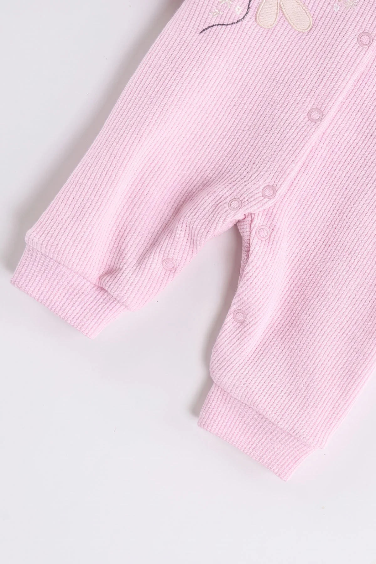 Pembe (0-9 Ay)  Kelebek Nakışlı Waffle Kumaş Çıtçıtlı Şapkalı Kız Bebek Tulum 487000