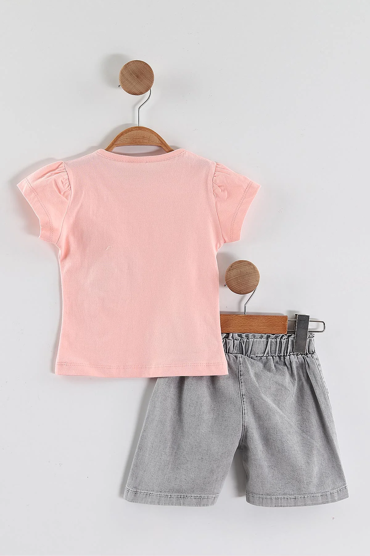 Pembe (1-5 Yaş) Kalp  Nakışlı Süprem Tişörtlü Kot Şortlu Kız Çocuk Yazlık Takım 455824