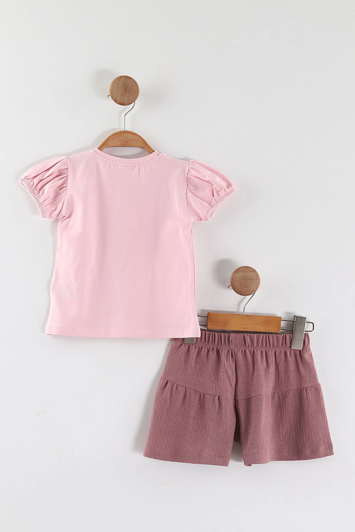 Pembe (1-5 Yaş) Örgü Çiçek Nakışlı Tişört ve Bürümcük Şortlu Kız Çocuk Yazlık Takım 468174