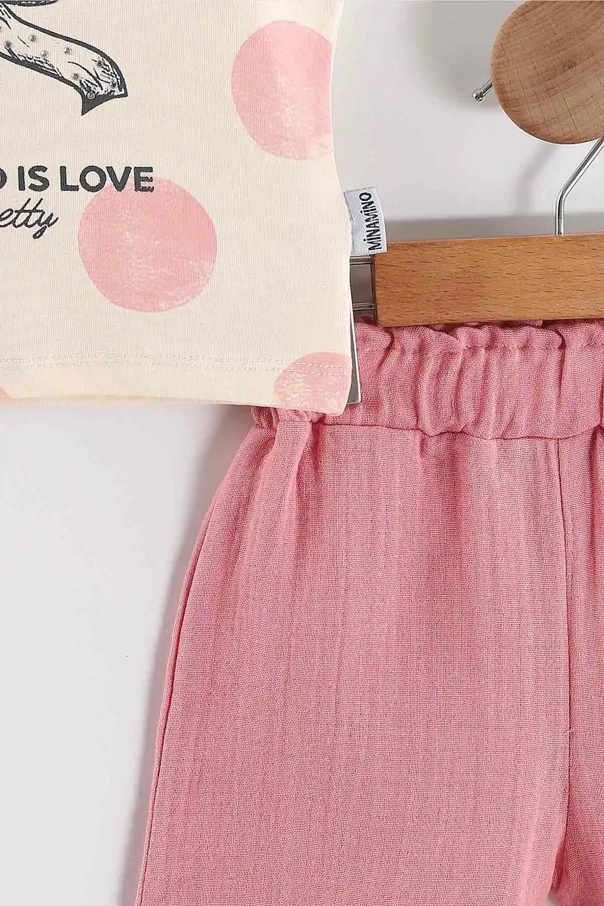 Pembe (1-5 Yaş) Prety Vibes Taş Baskılı Tişörtlü Müslin Şortlu Kız Çocuk Yazlık Takım 458949