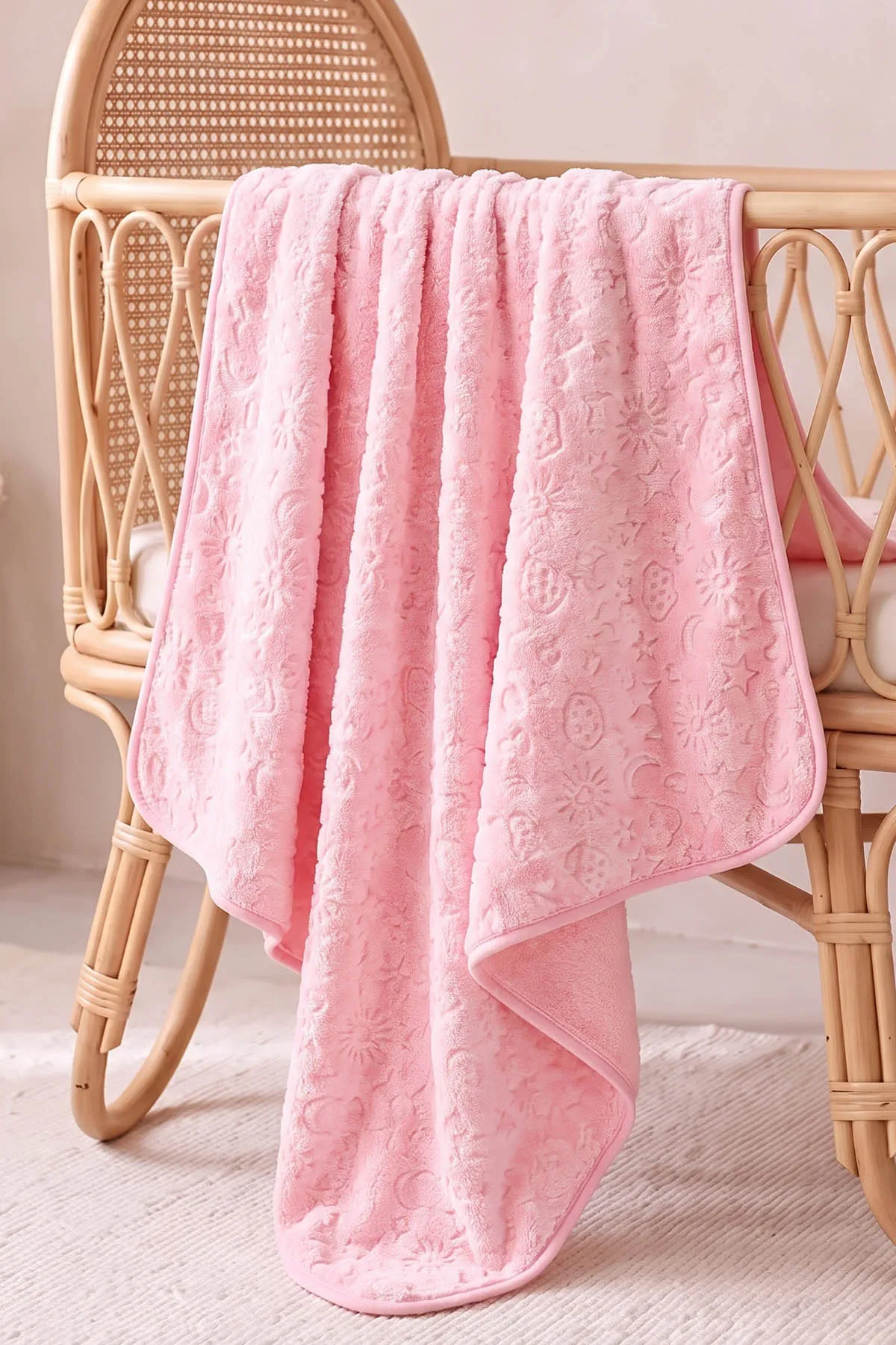 Pembe (100*120 cm)Desenli Peluş Battaniye 493686