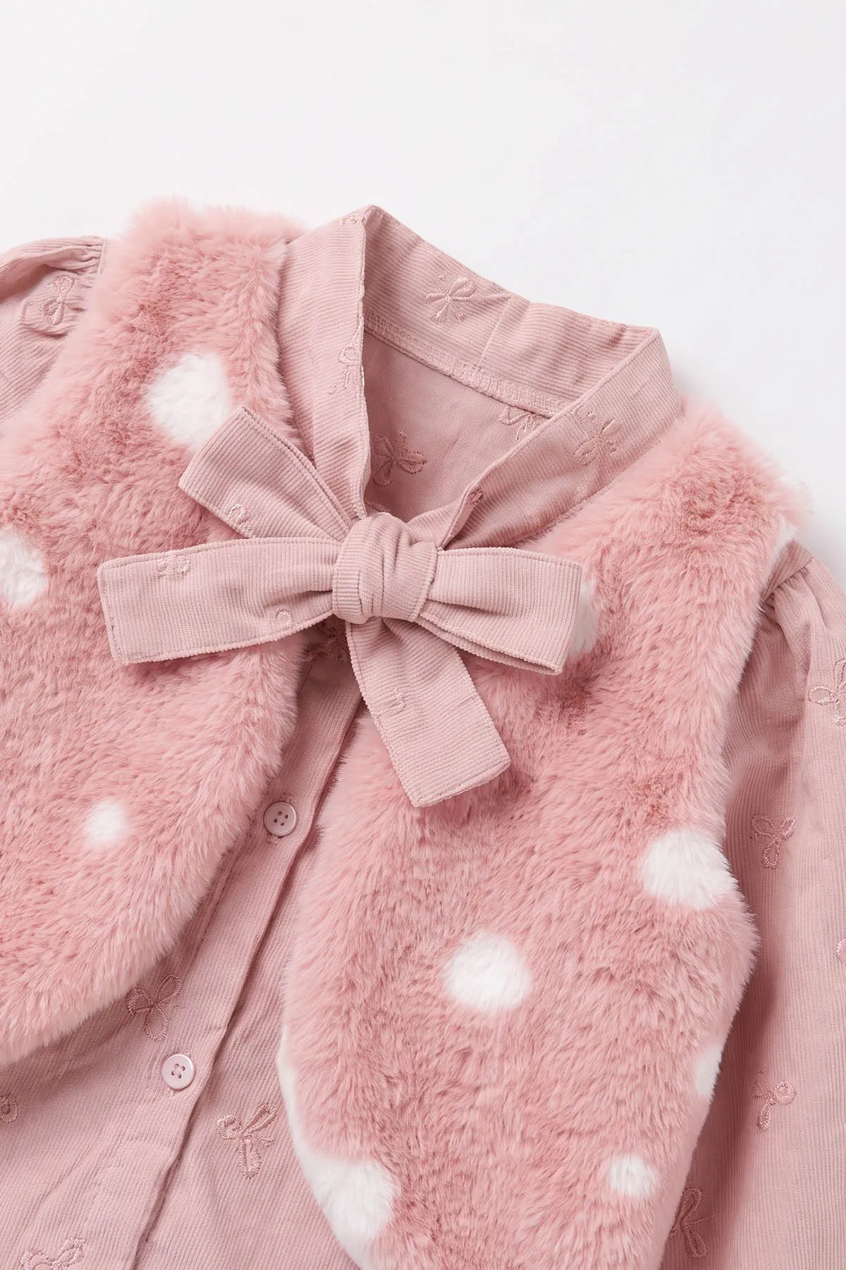 Pembe (2-6 Yaş) Peluş Yelekli Şort Etek ve Fiyonk Nakışlı Gömlekli Kız Çocuk 3'lü Takım 491164