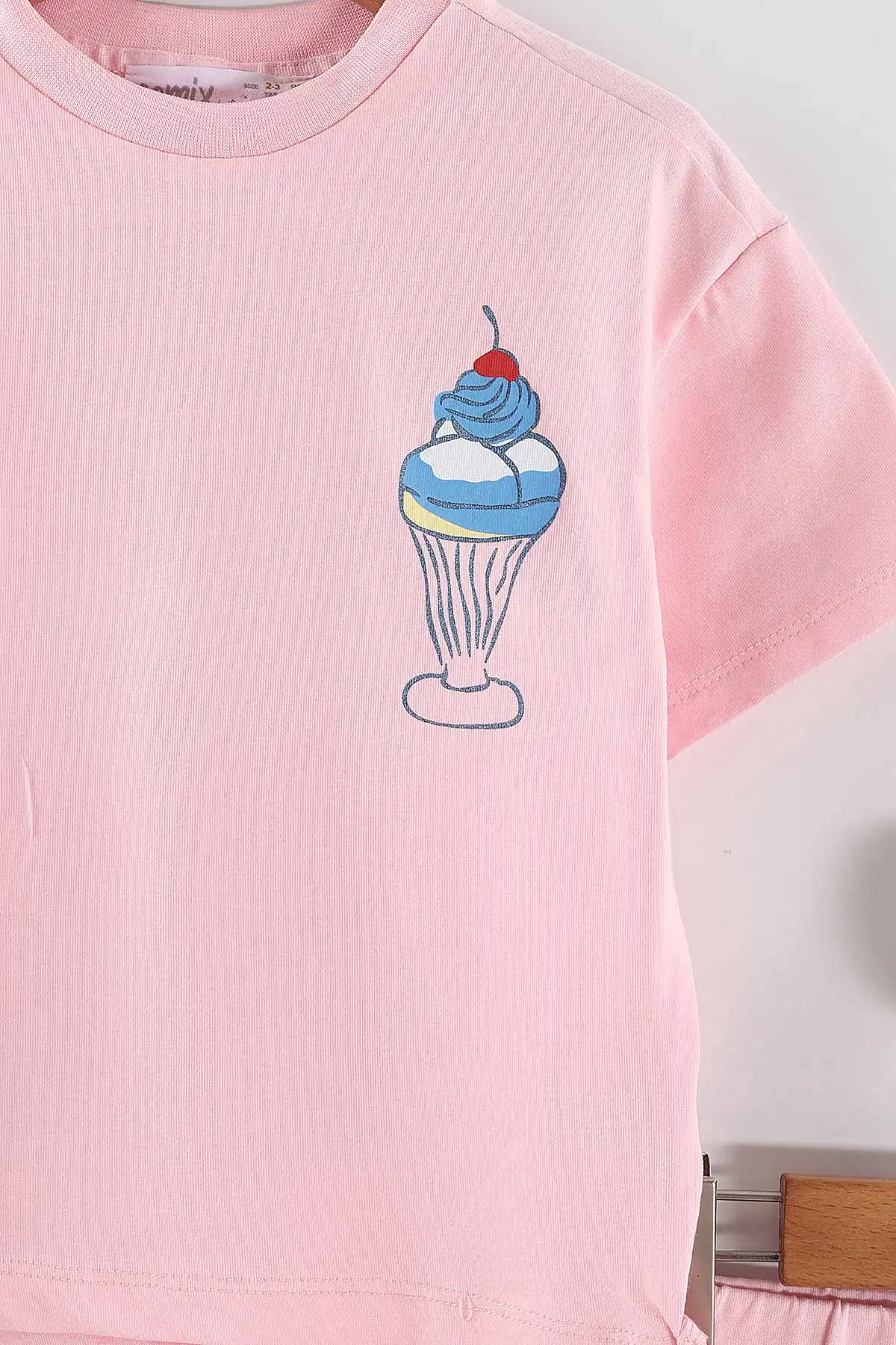 Pembe (2-6 Yaş)Dondurma Baskılı Yandan Bağlamalı Tişörtlü ve Şortlu Kız Çocuk 2'li Takım 461356