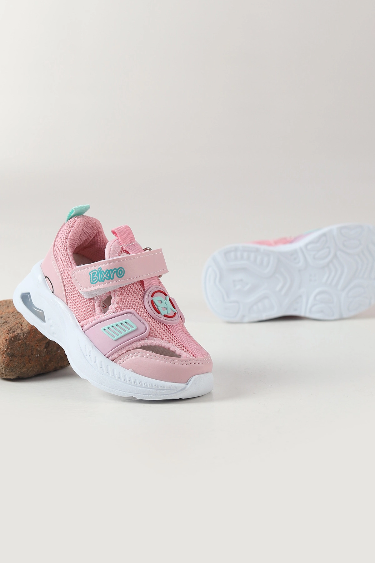 Pembe ( 22 - 25 ) Cırt Bantlı Işıklı Kız Bebek Spor Ayakkabı 467839