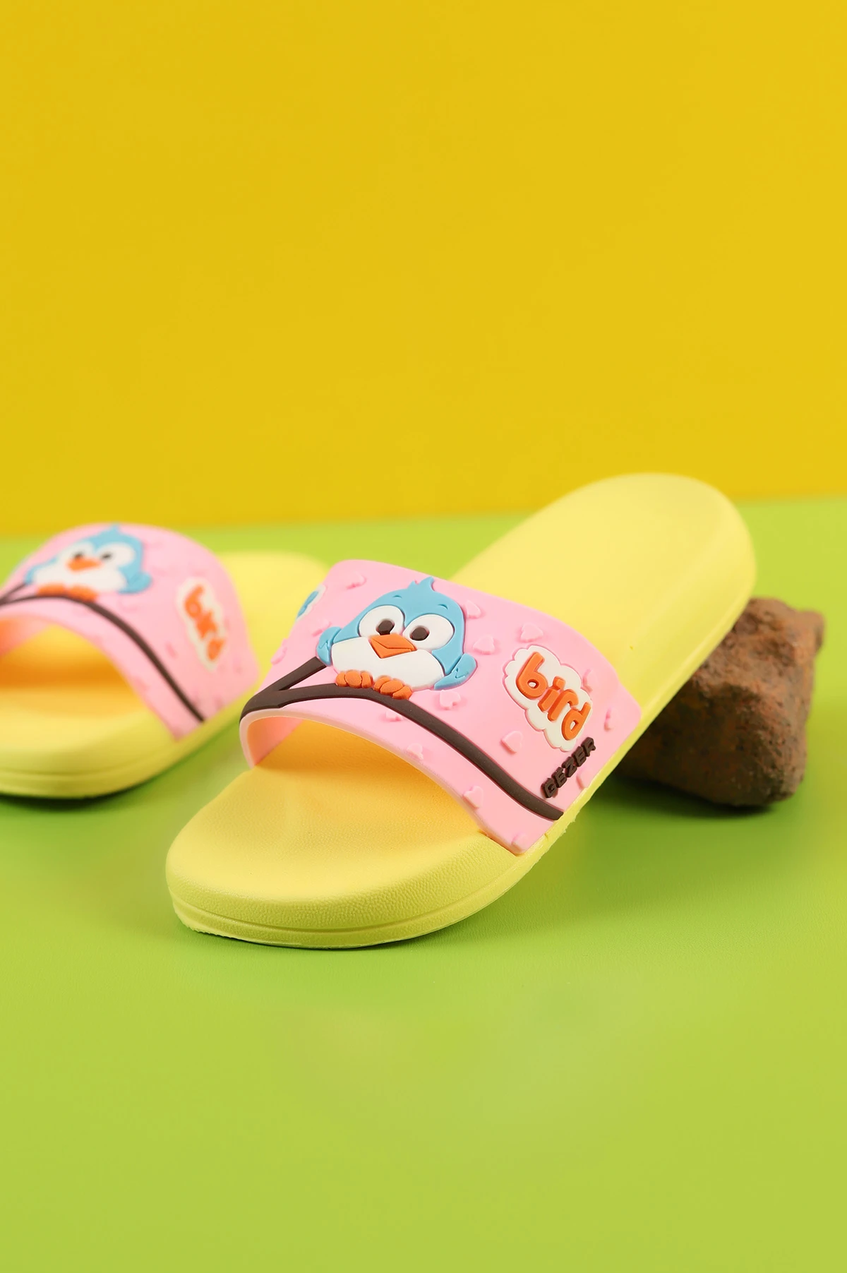 Pembe (26-30 ) Kaydırmaz Kabartma Figürlü Çocuk Terlik 258971