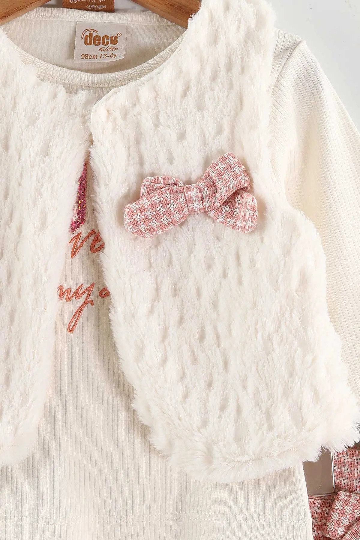 Pembe (3-7 Yaş) Love Nakışlı Badili Peluş Yelekli Ekose Pileli Etekli Kız Çocuk 3'lü Takım 438908