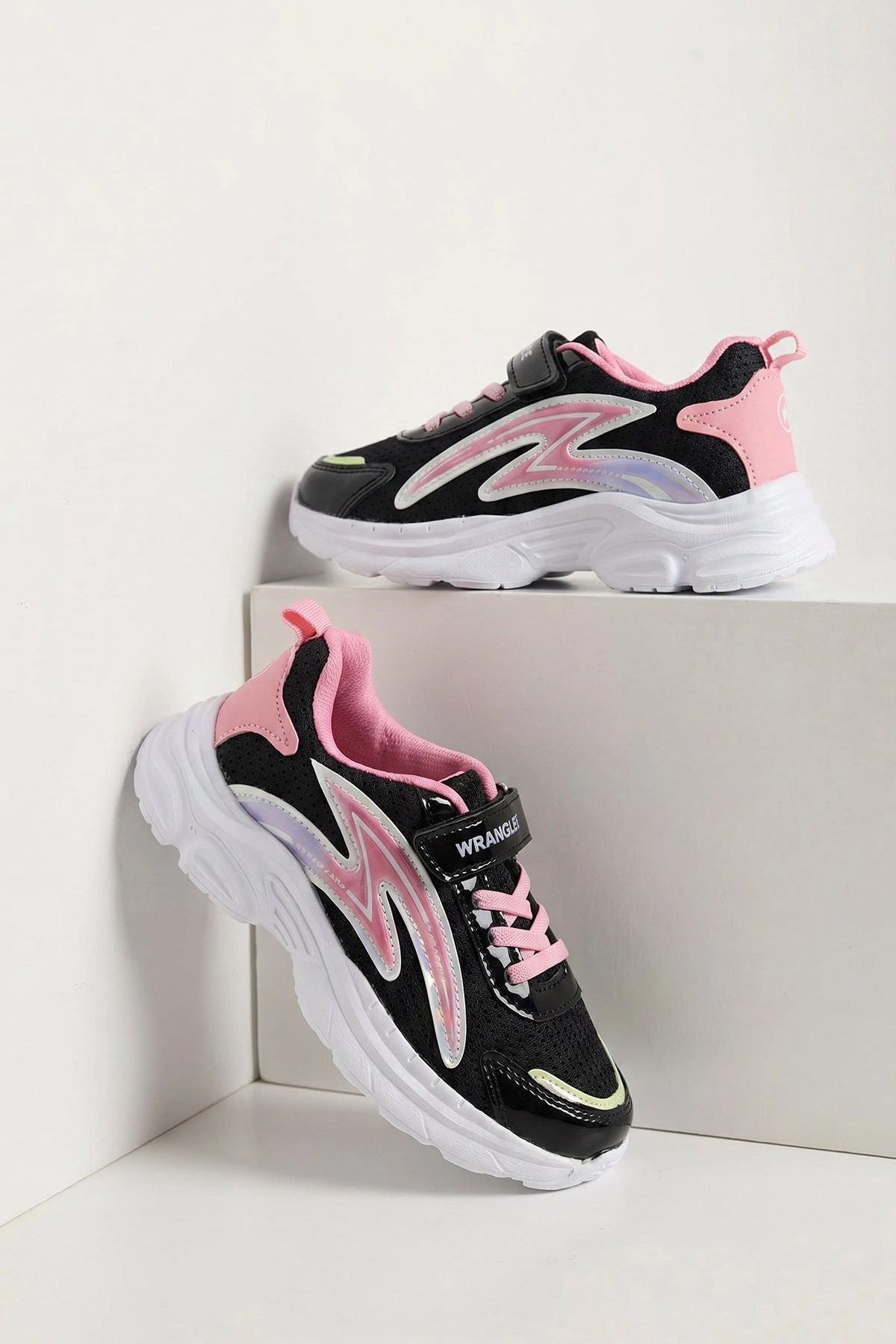 Pembe (31-35)Cırt Cırtlı Kız Çocuk Spor Ayakkabı 472134