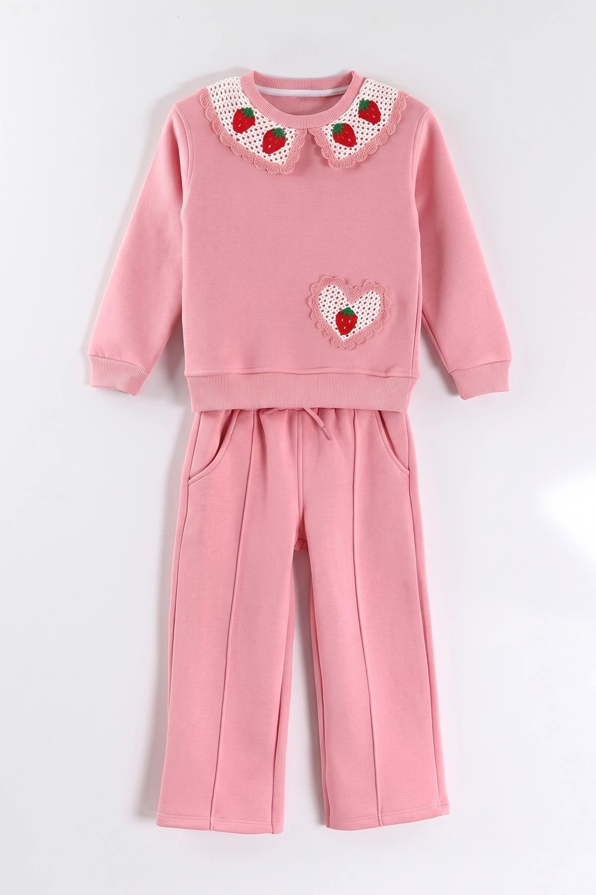 Pembe (4-11 Yaş) Yakası Çilek Nakışlı 3 İp Şardonlu Kız Çocuk Kışlık Takım 483217