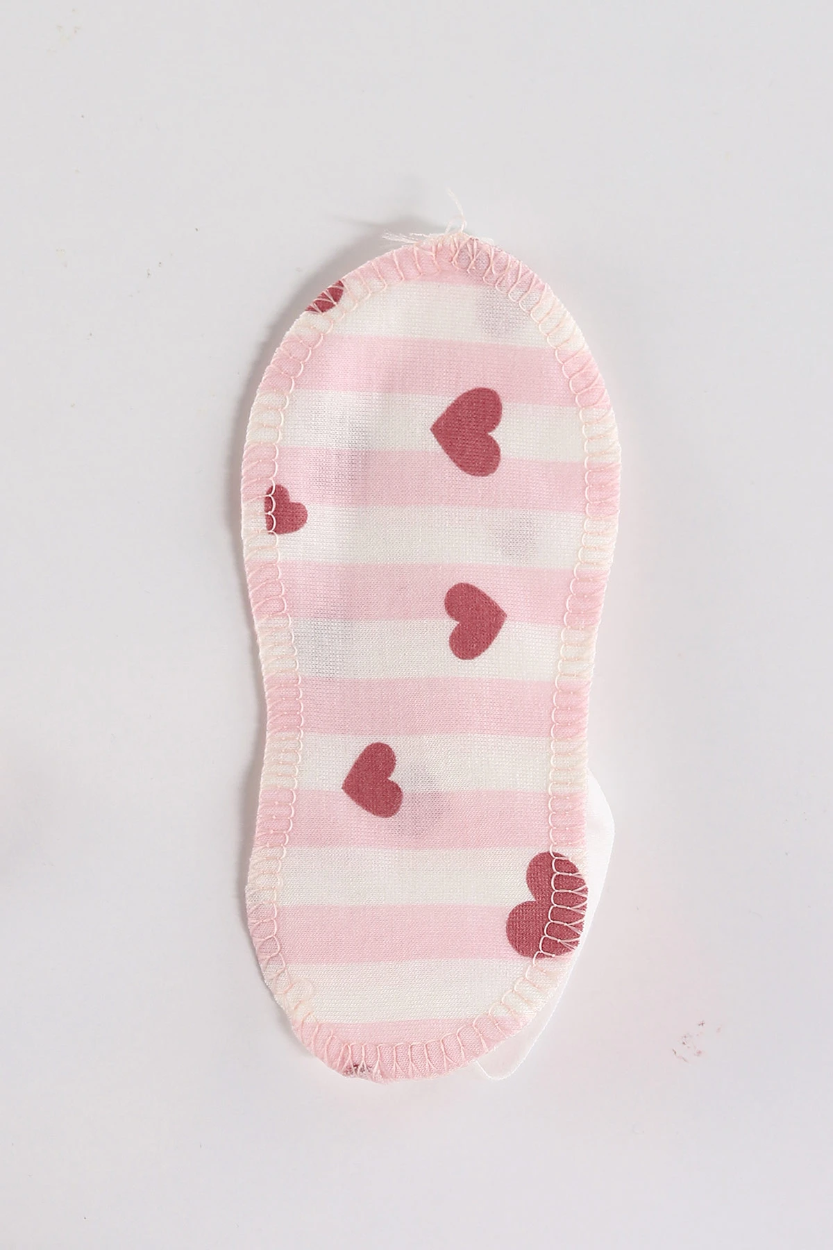 Pembe (4-12 Yaş) Kalp Baskılı Kısa Kol Ön Düğmeli Göz Bandı Detaylı Kız Çocuk Pijama Takım 453261