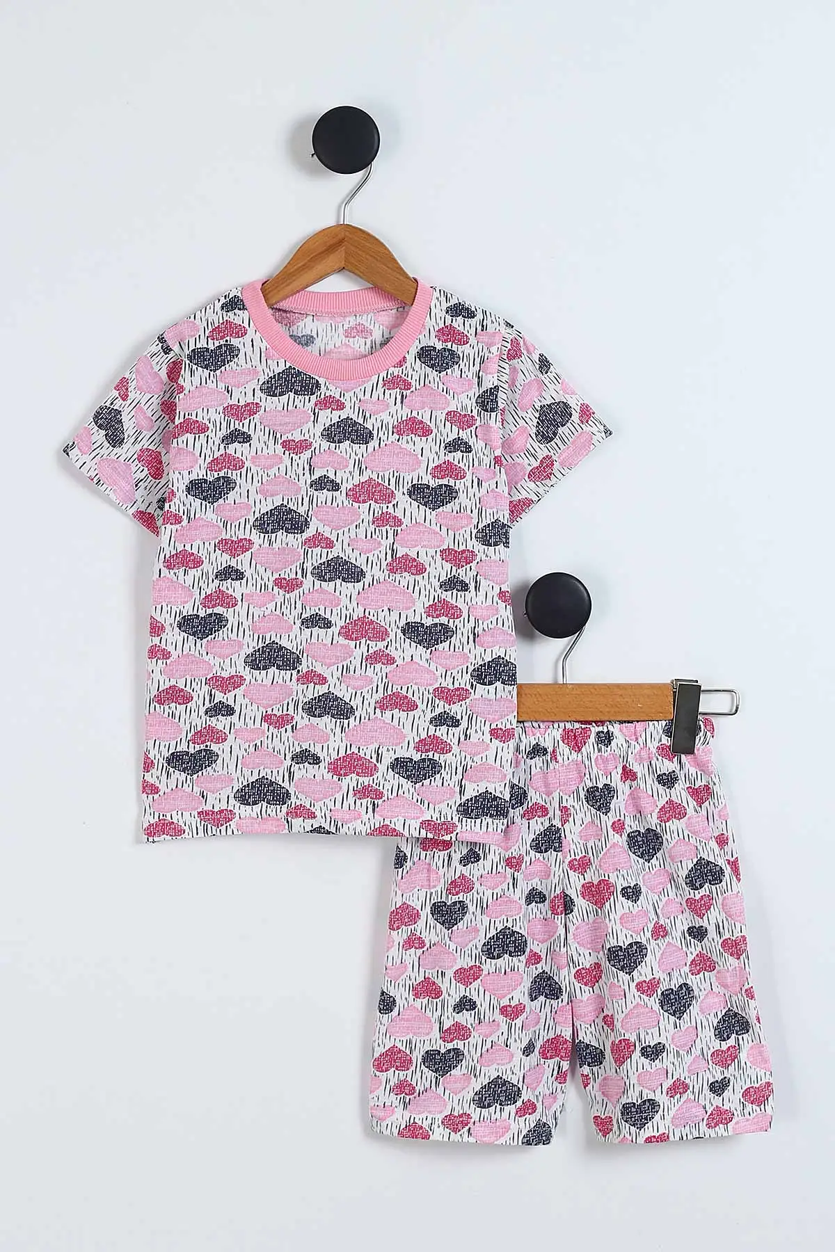 Pembe (4-12 Yaş) Kalp Desenli Kısa Kol ve Şortlu Yazlık Kız Çocuk Pijama Takım 341043
