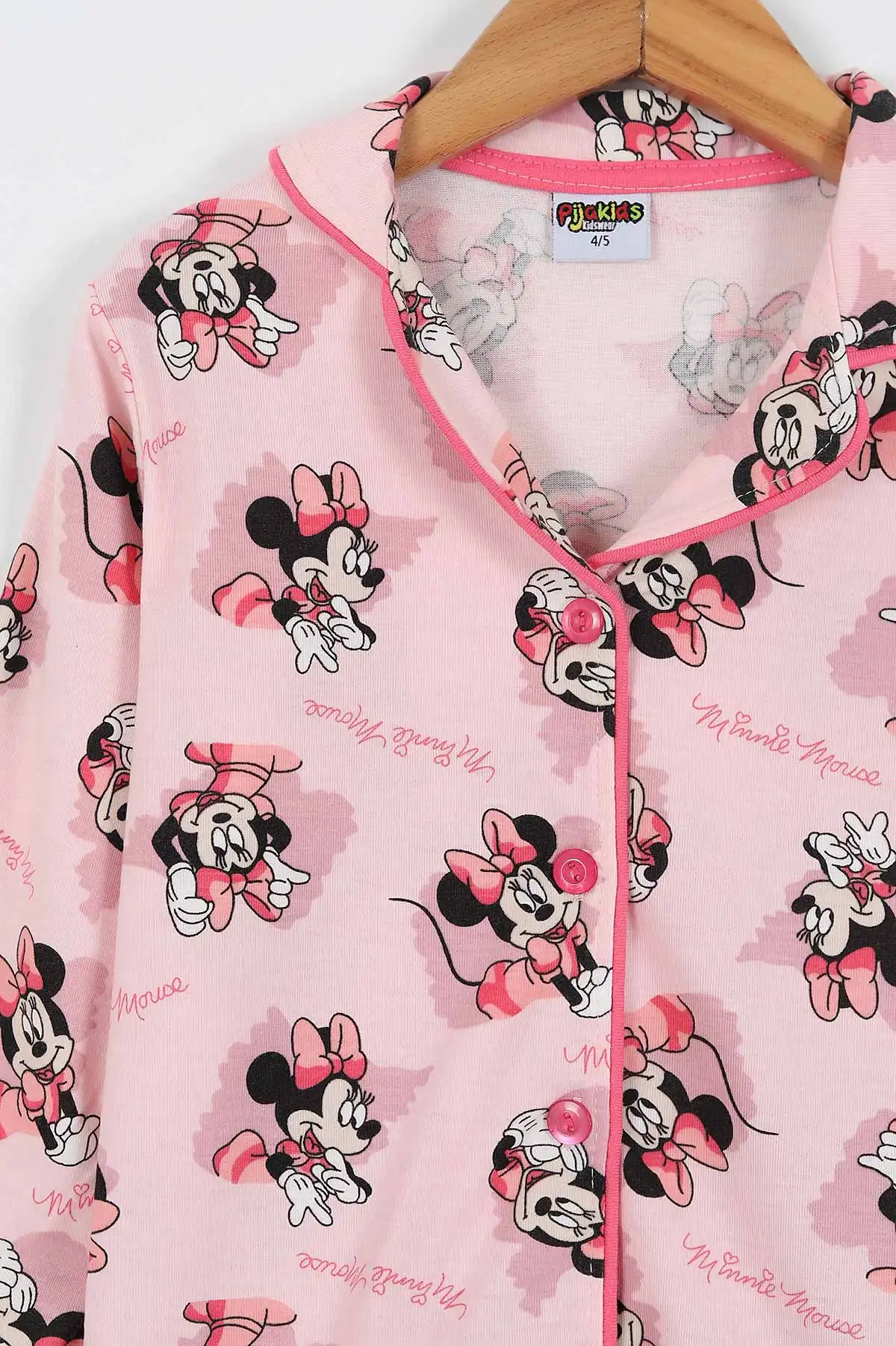 Pembe (4-12 Yaş) Karakter Baskılı Ön Düğmeli Göz Bandı Detaylı Kız Çocuk Pijama Takım 337925