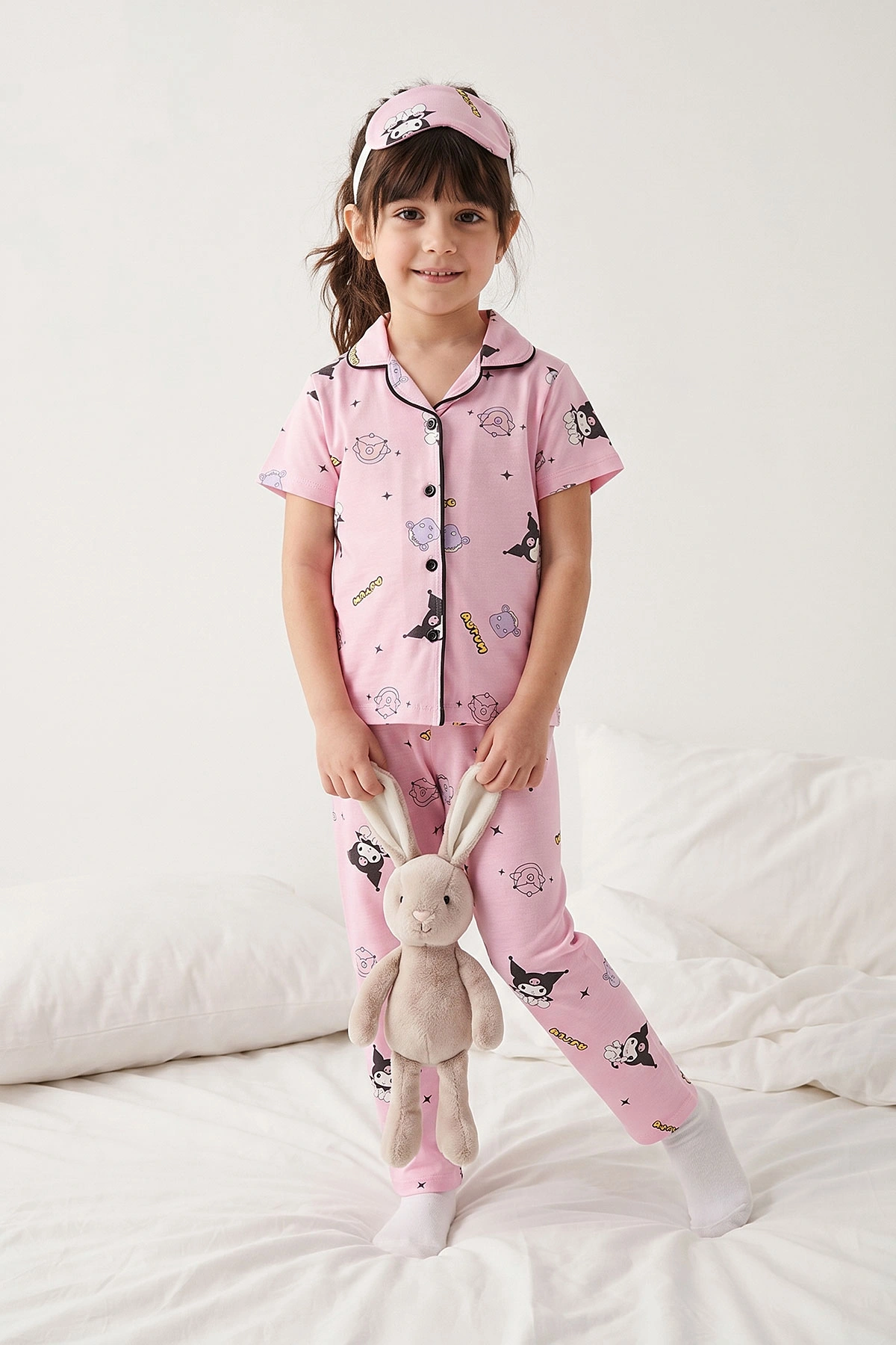 Pembe (4-12 Yaş)Karakter  Baskılı Kısa Kol Ön Düğmeli Göz Bandı Detaylı Kız Çocuk Pijama Takım 453245