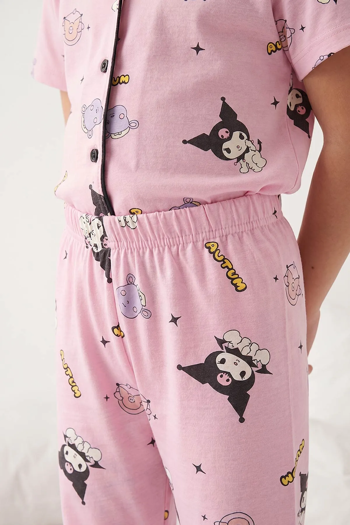 Pembe (4-12 Yaş)Karakter  Baskılı Kısa Kol Ön Düğmeli Göz Bandı Detaylı Kız Çocuk Pijama Takım 453245