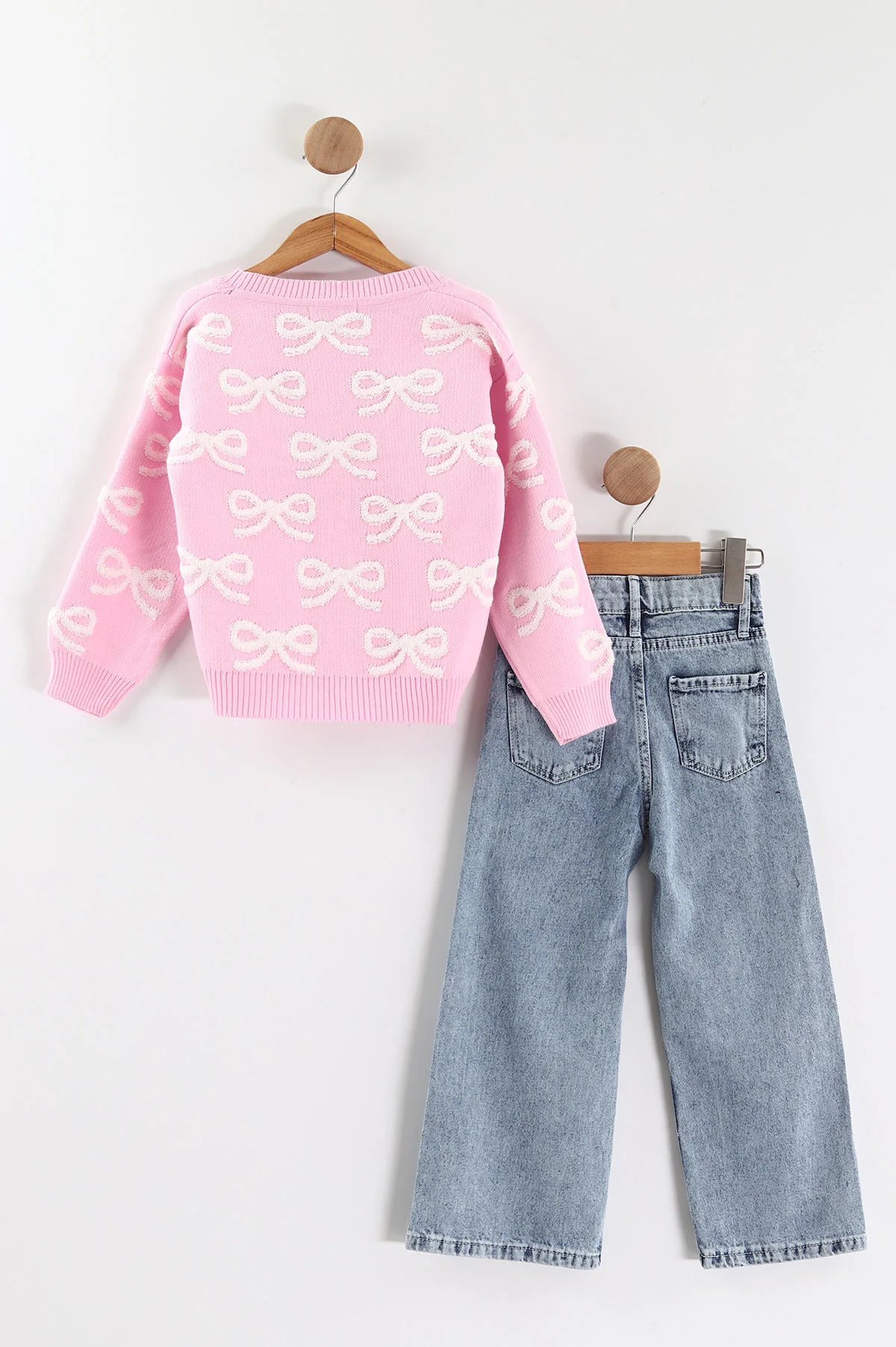 Pembe (4-12 Yaş)Süzene Fiyonklu Triko Hırkalı Kot Pantolonlu Kız Çocuk Takım 433751