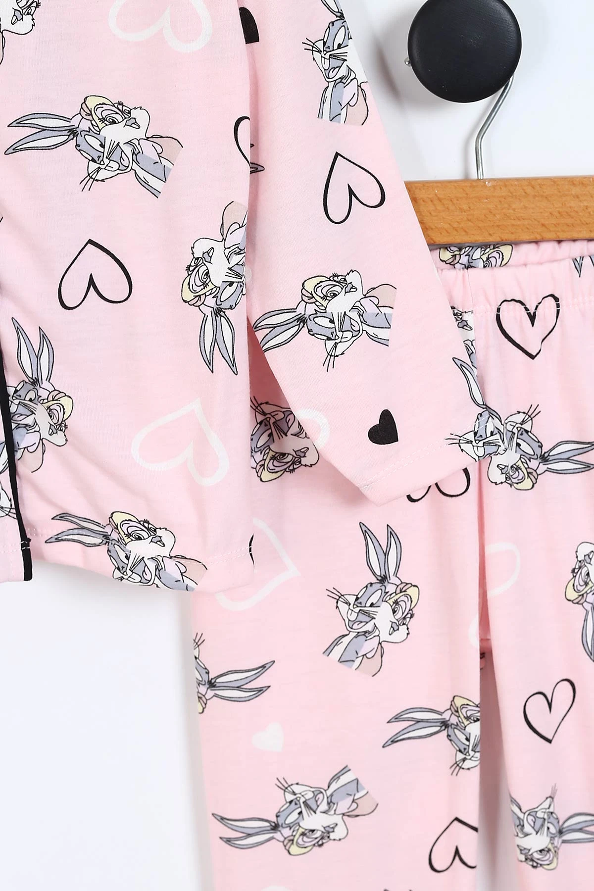 Pembe (4-12 Yaş)Tavşan Baskılı Ön Düğmeli Göz Bandı Detaylı Kız Çocuk Pijama Takım  337896