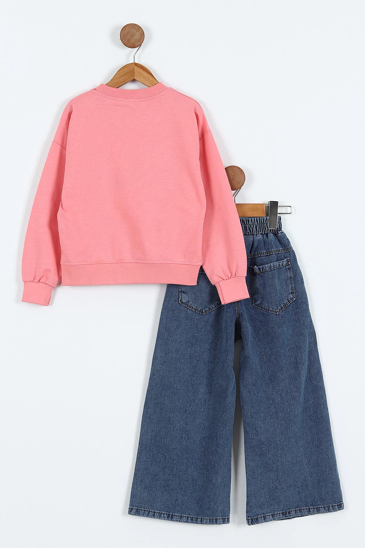 Pembe (5-10 Yaş)Happy Holidays Nakışlı Sweatli Bol Paça Kot Pantolonlu Kız Çocuk 2'li Takım 416188