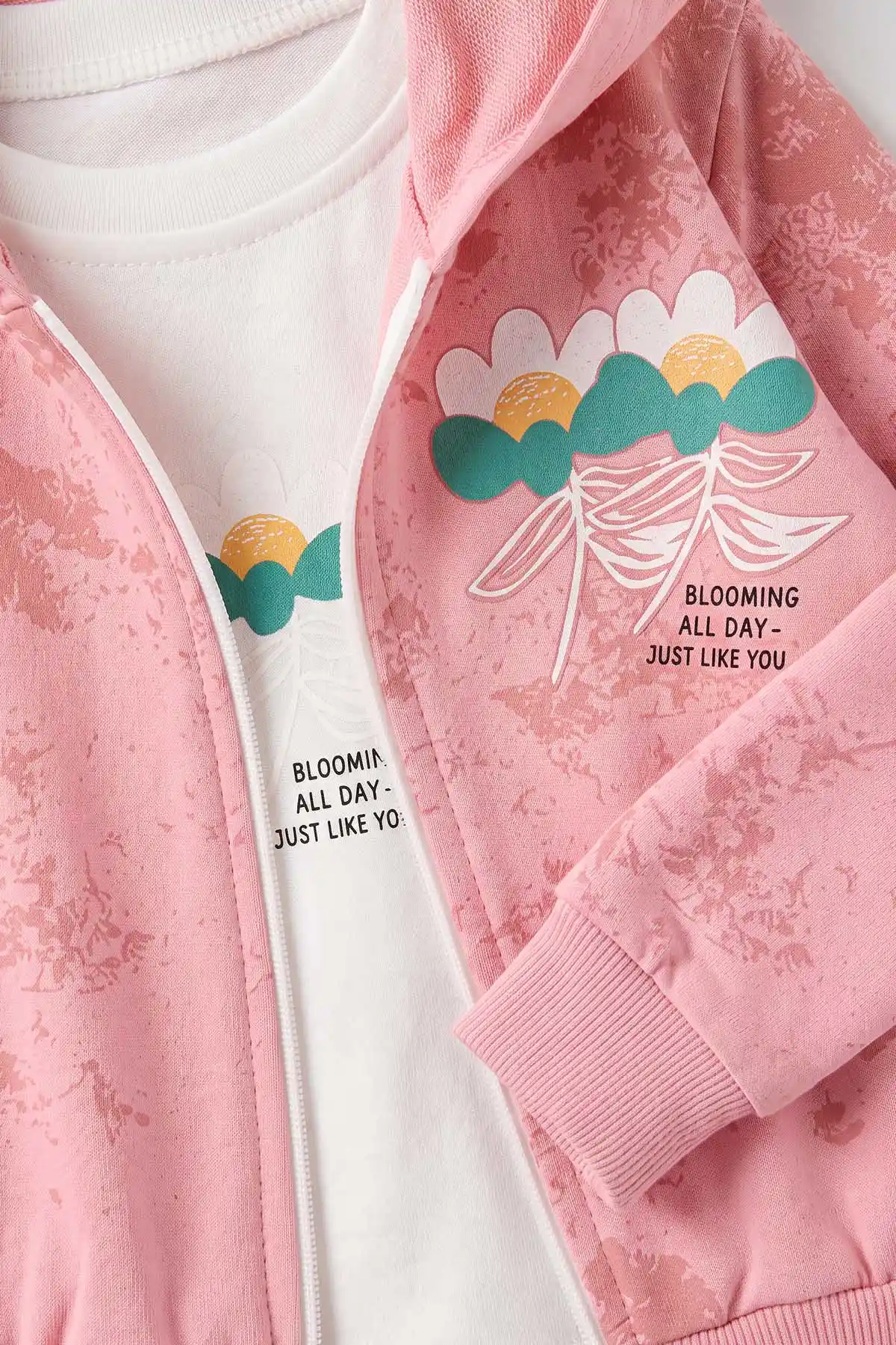 Pembe (6-24 Ay) Çiçek Baskılı  Hırkalı   Kapüşonlu Kız Bebek 3'lü Mevsimlik Takım 475668