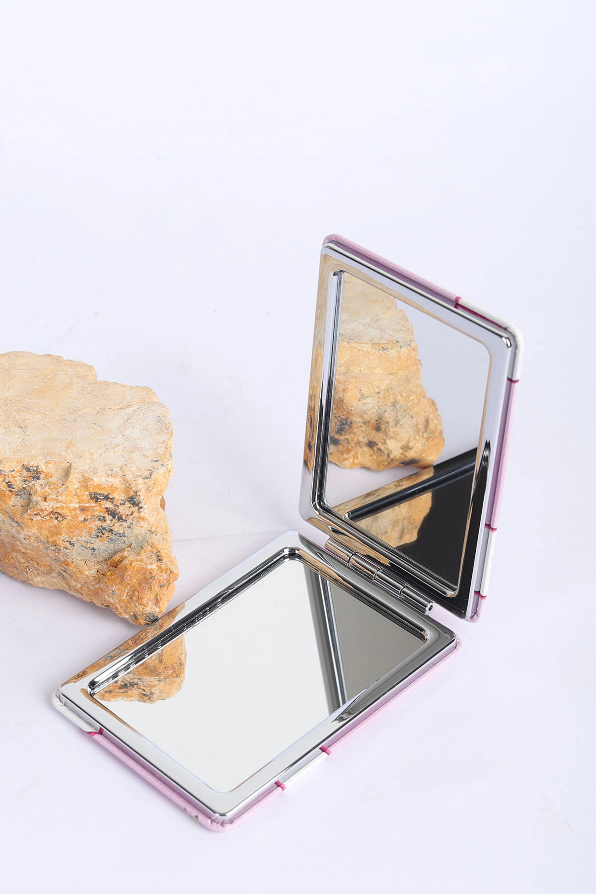Pembe 8.5x6 Cm Kuromi Karakterli Simli Sulu Cep Çanta Aynası 317194