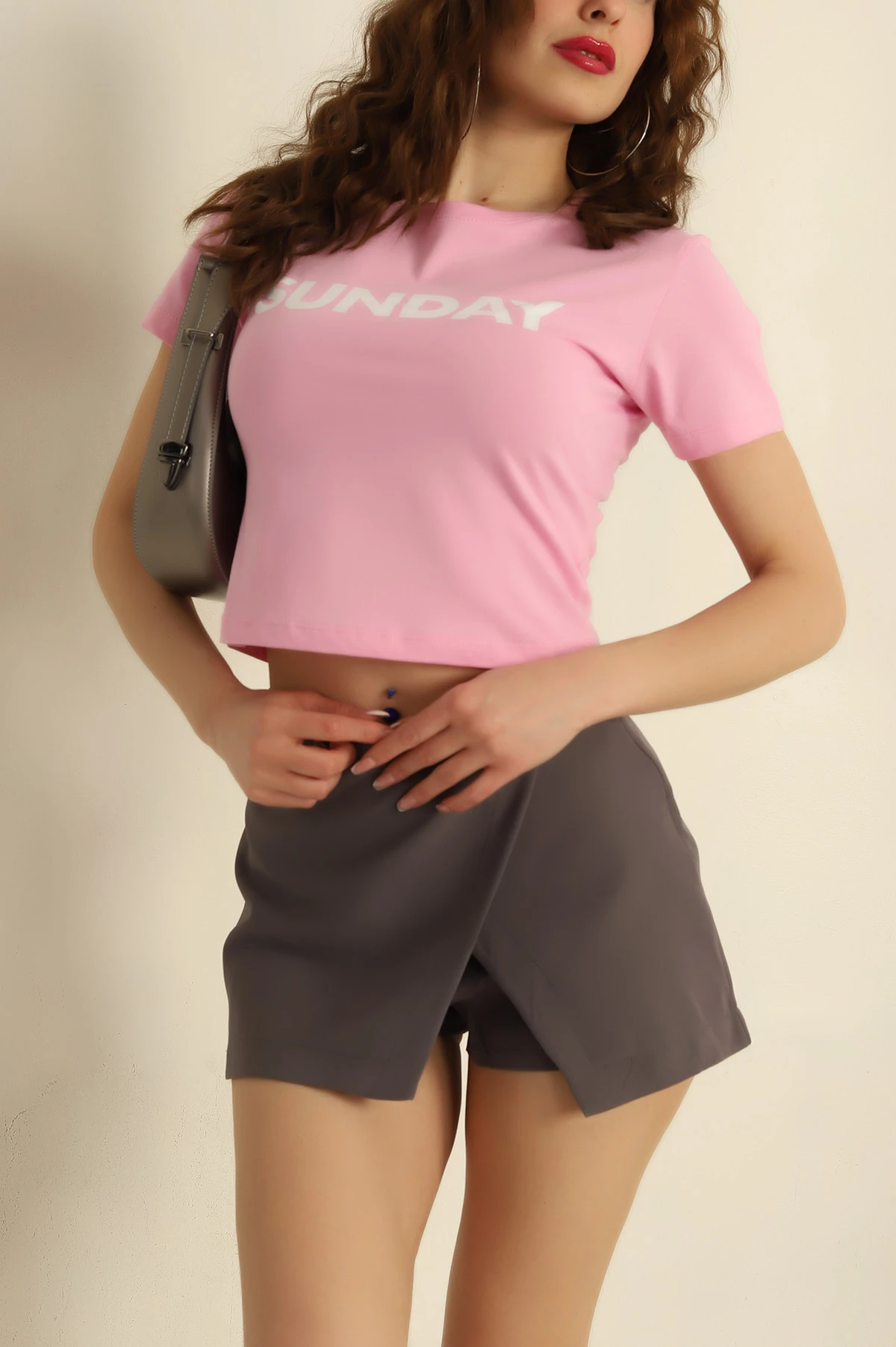 Pembe Baskılı Bisiklet Yaka Bayan Tişört 263003