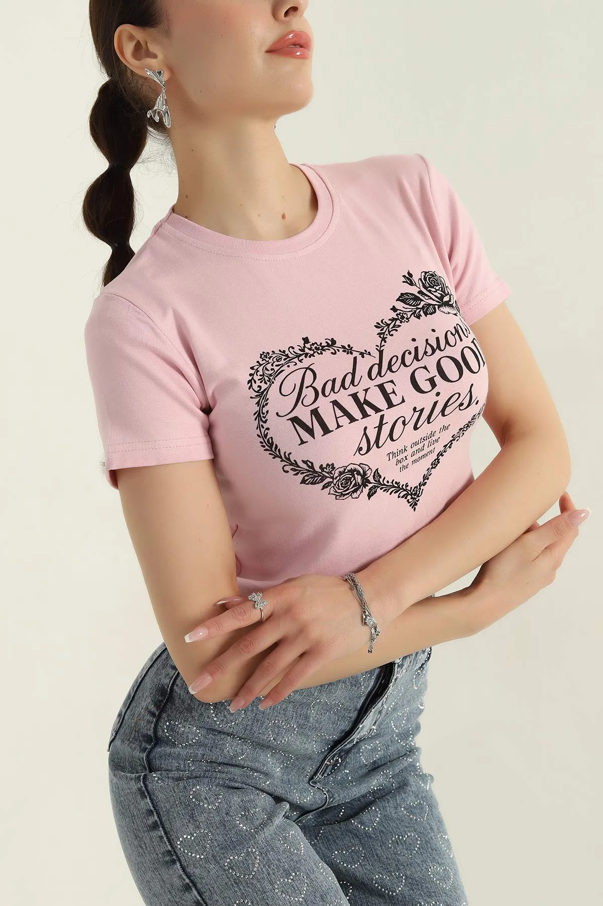 Pembe Baskılı Viskon Kadın Crop Tişört 372688