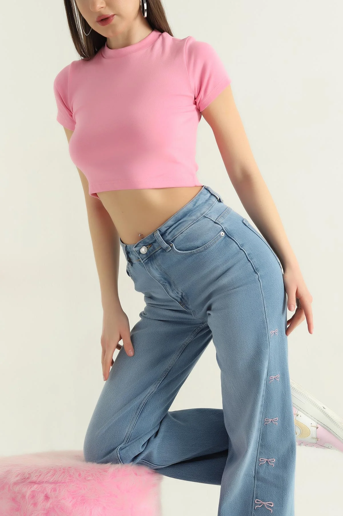 Pembe Bisiklet Yaka Likralı Viskon Crop Bluz 357328