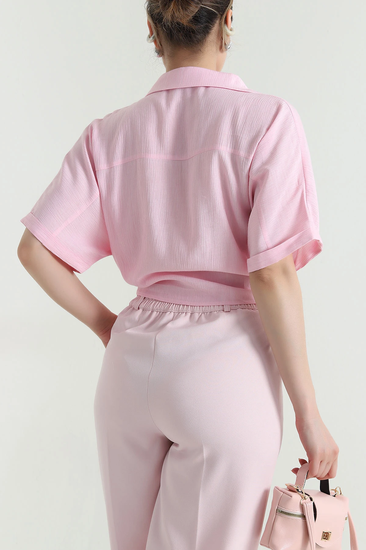Pembe Çift Cepli Bağlamalı Tamara Kadın Gömlek 468613