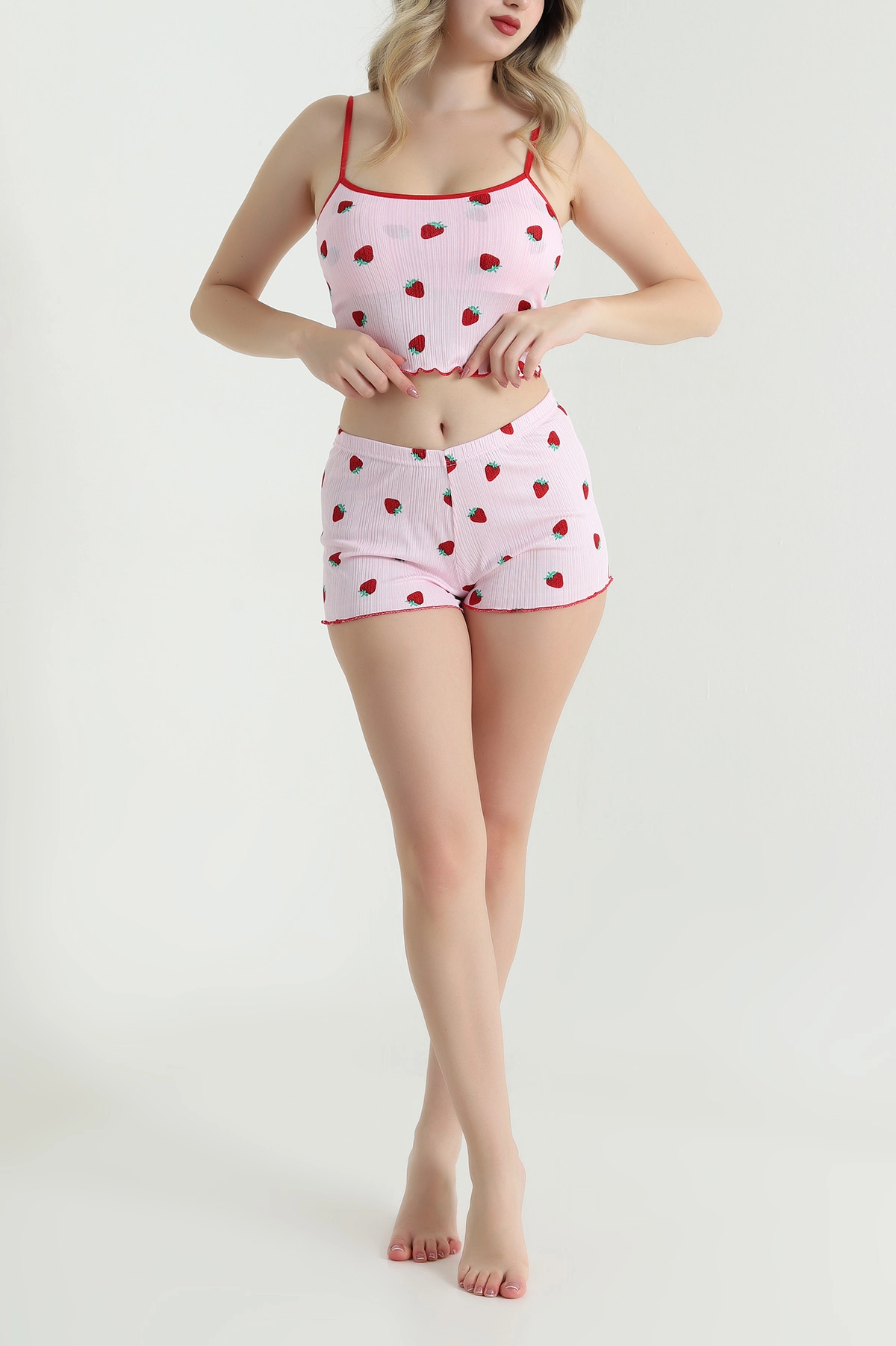Pembe Çilek Desenli Kadın Şortlu Pijama Takımı 466379
