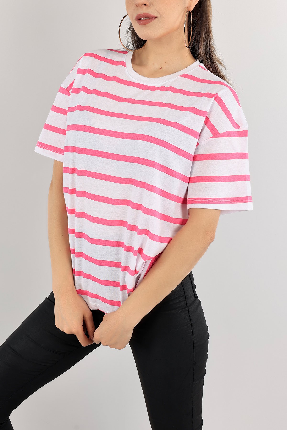 Pembe Çizgili Bisiklet Yaka Tişört 115777