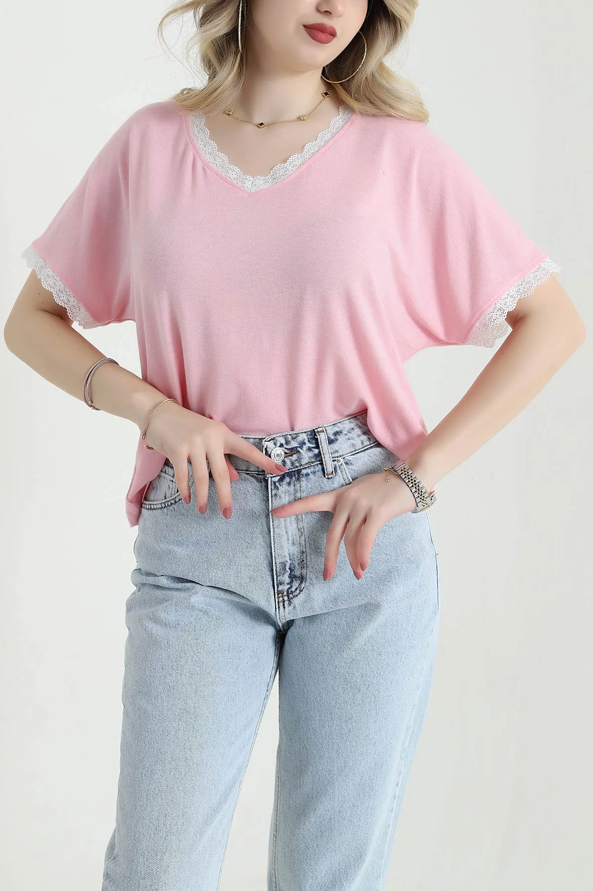 Pembe Dantelli Likralı Viskon Kadın Bluz 456249