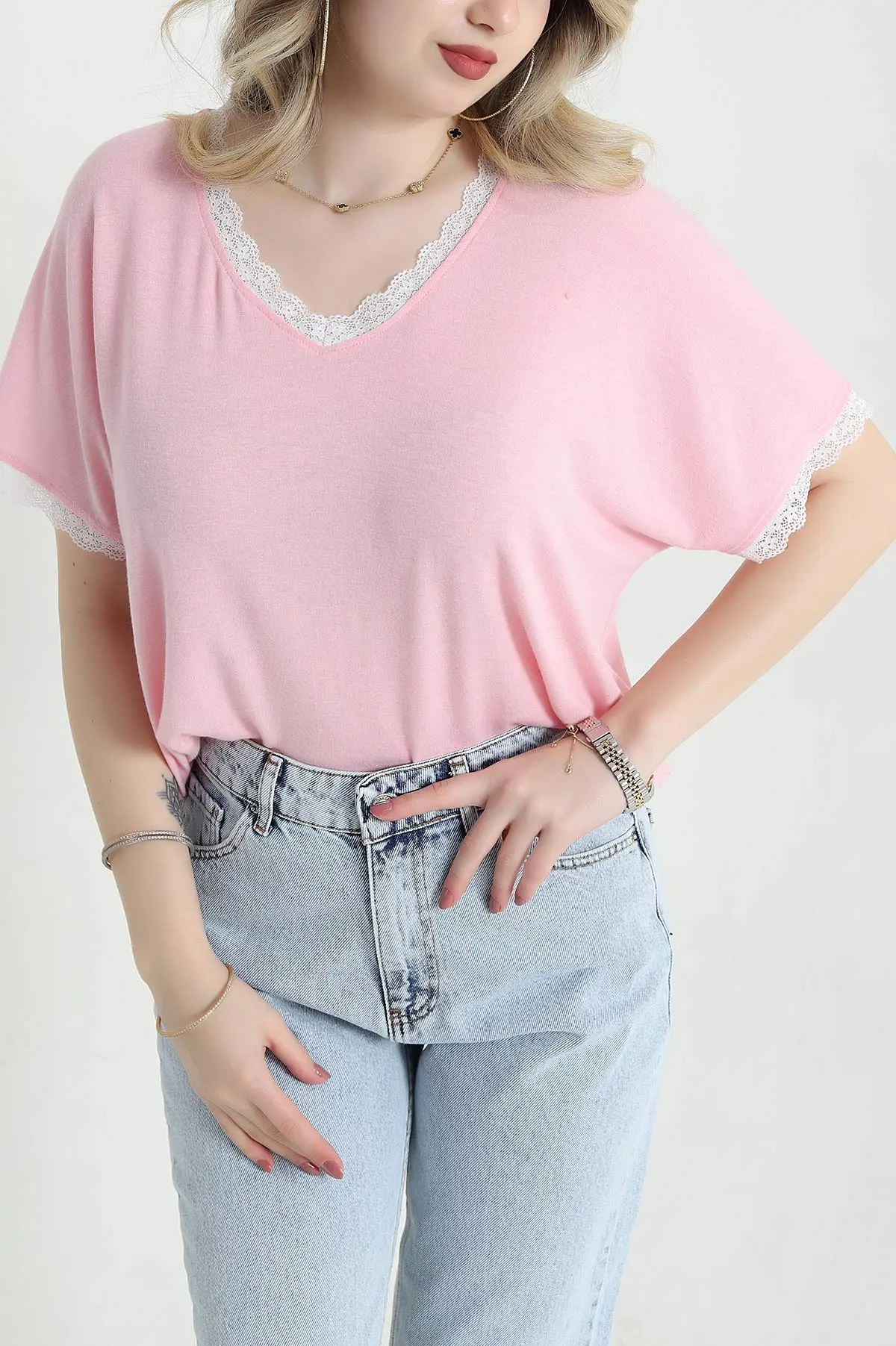 Pembe Dantelli Likralı Viskon Kadın Bluz 456249