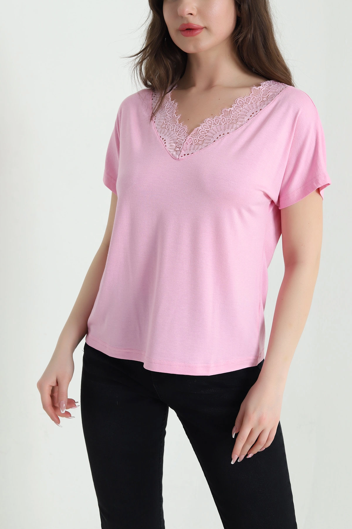 Pembe Dantelli Yaka Viskon Kadın Bluz 454390