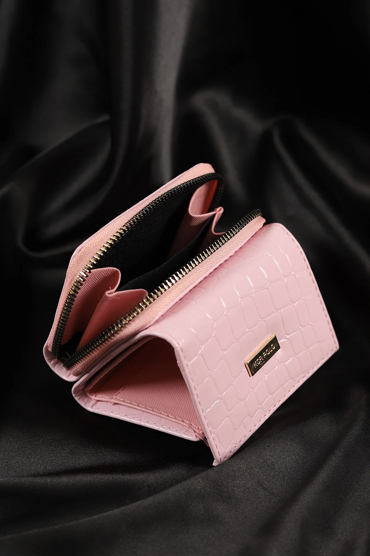 Pembe Kroko Desen Fermuarlı Cüzdan 250313