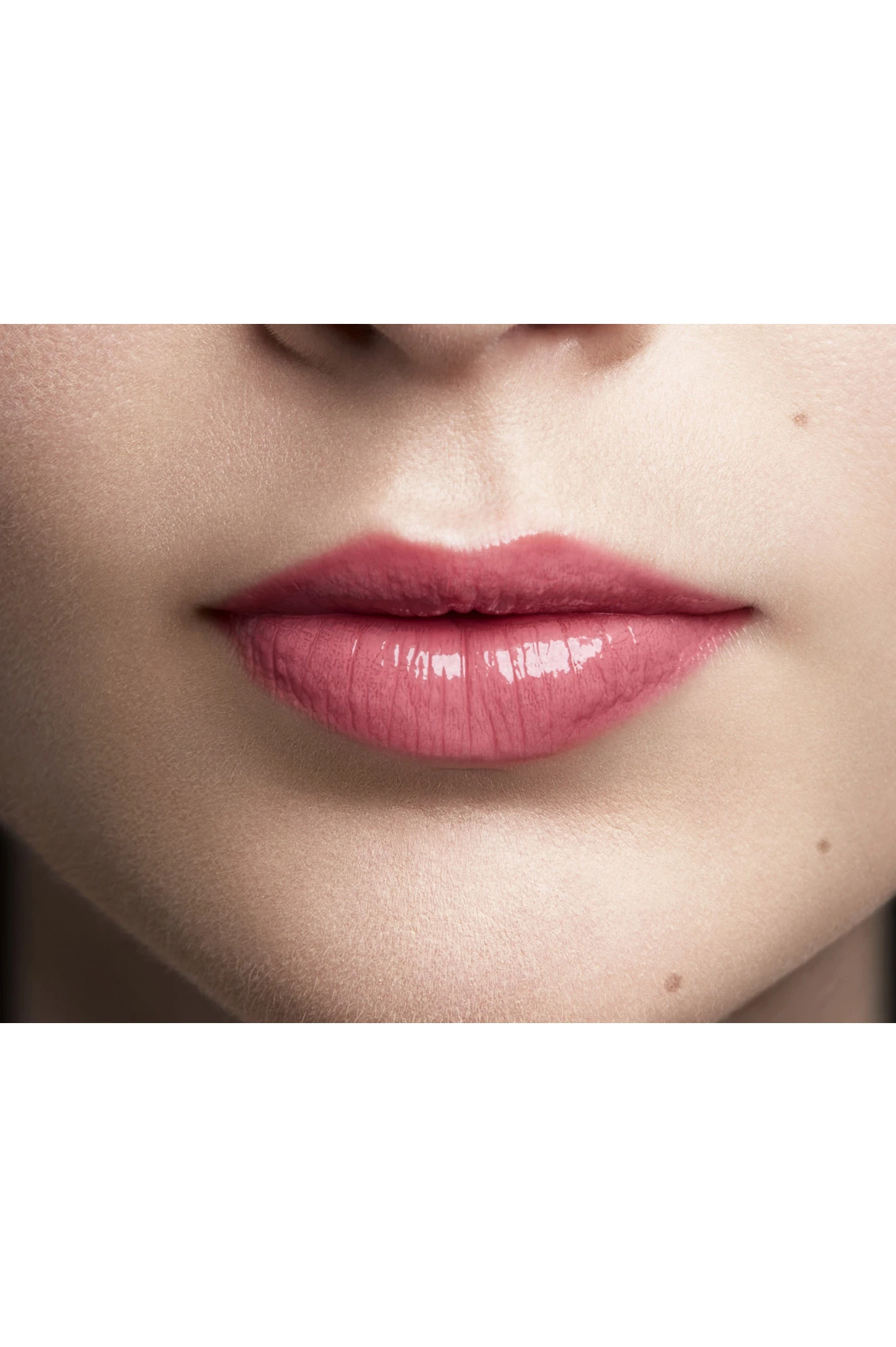 Pembe L'Oréal Paris Glow Paradise Balm-in-Lipstick - Işıltı Veren