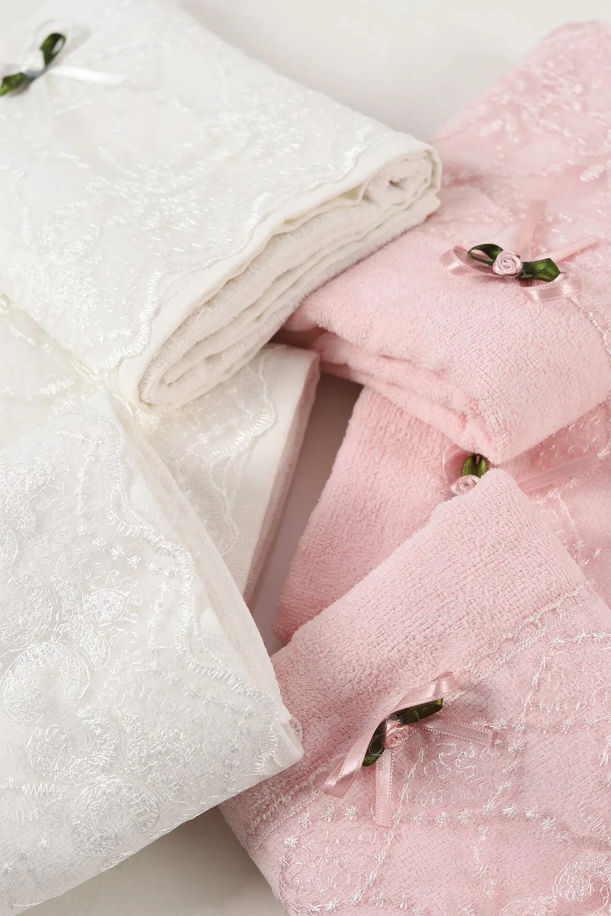 Pembe Mercan 50x90 Cm Kadife Ayna Dantelli 6'lı Çeyiz Seti - El Havlusu Seti 460300
