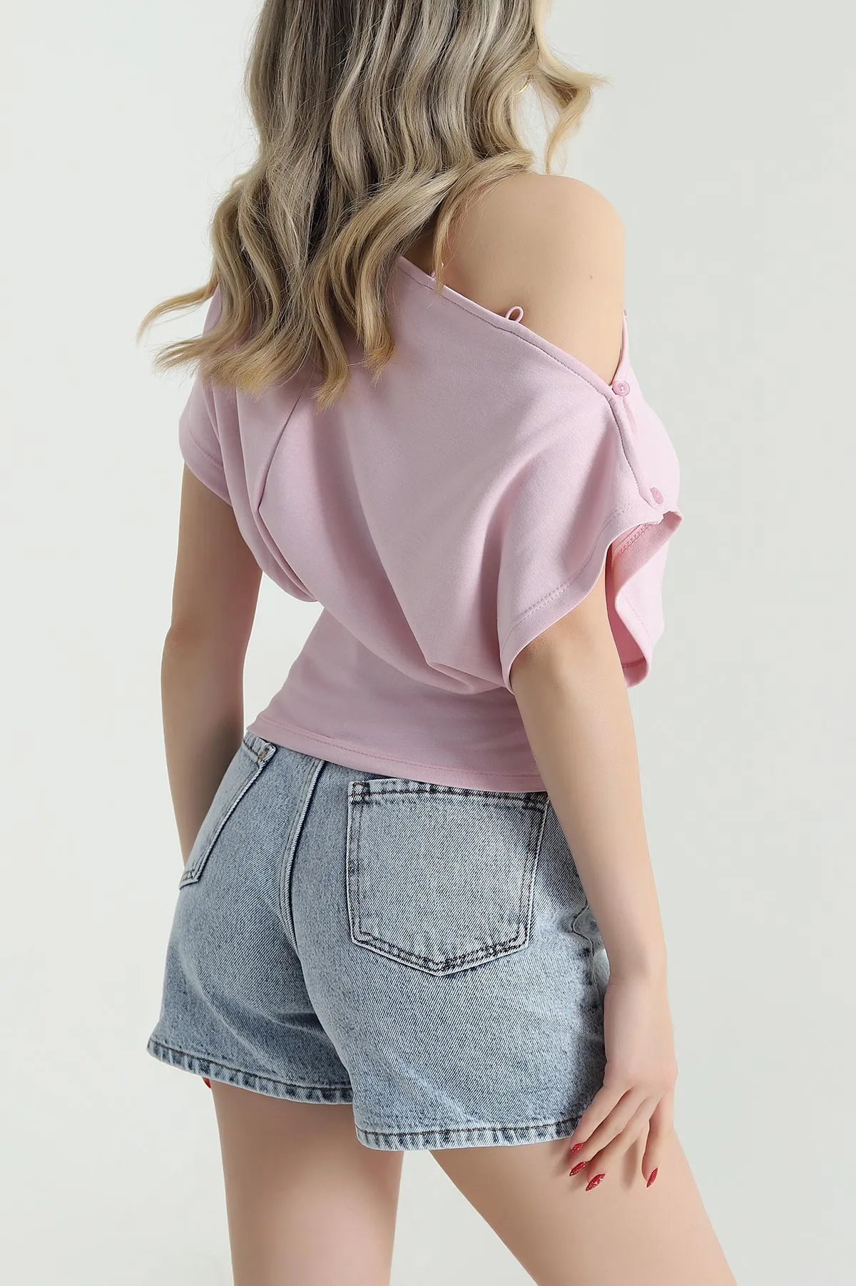 Pembe Modal Düğmeli Kayık Yaka Kadın Bluz 471983