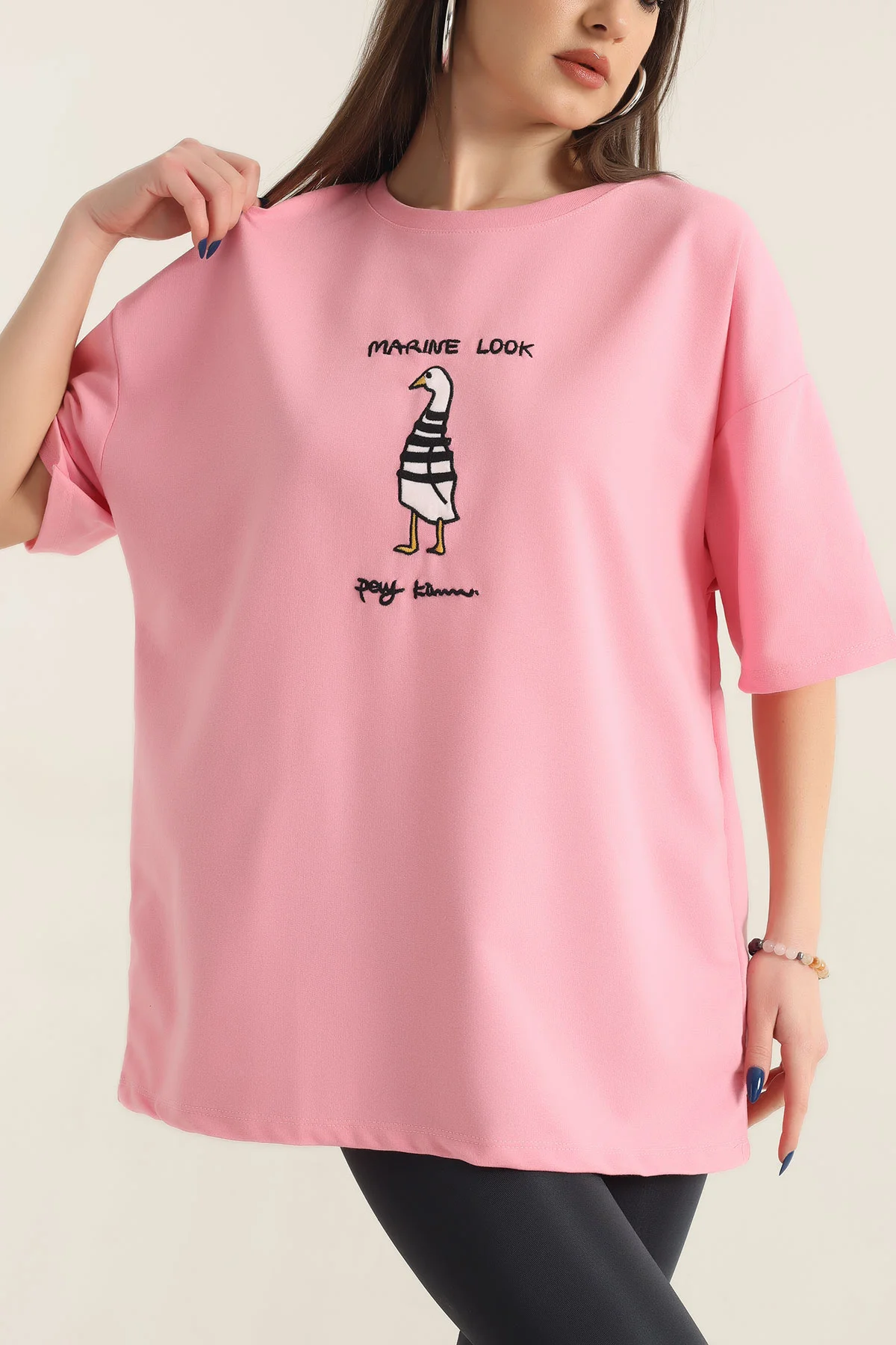 Pembe Nakışlı İki İp Bayan Tişört 337655